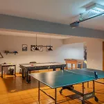3B Villa Heated Pool Barbecue Games Room