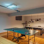 3B Villa Heated Pool Barbecue Games Room
